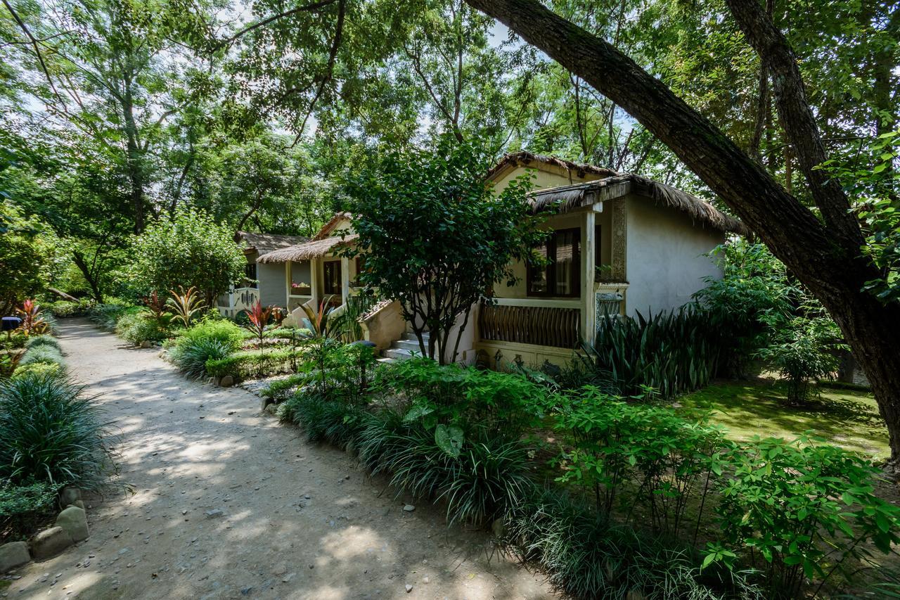 Machan Country Villa Kumarwarti Exterior foto