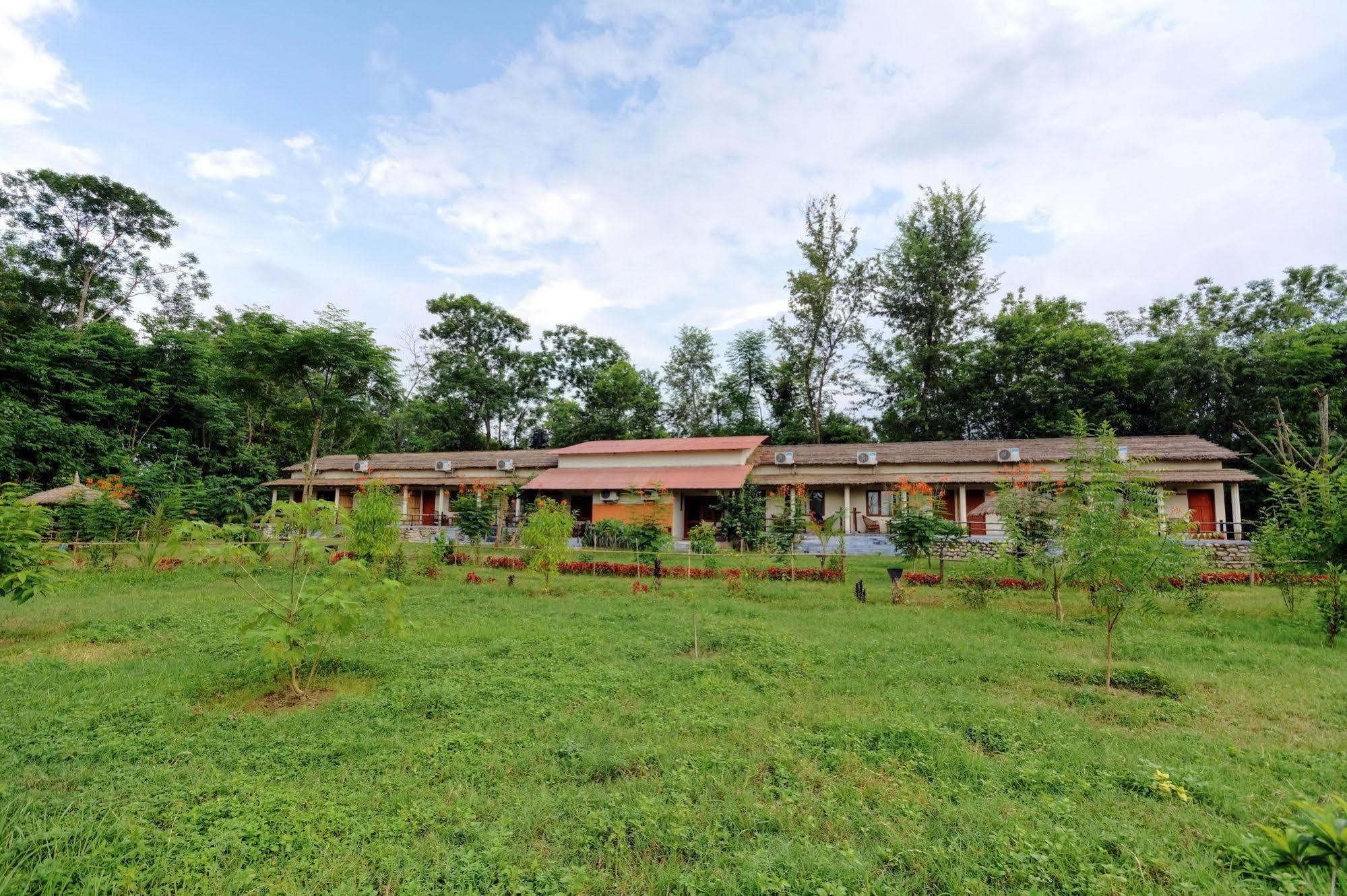 Machan Country Villa Kumarwarti Exterior foto